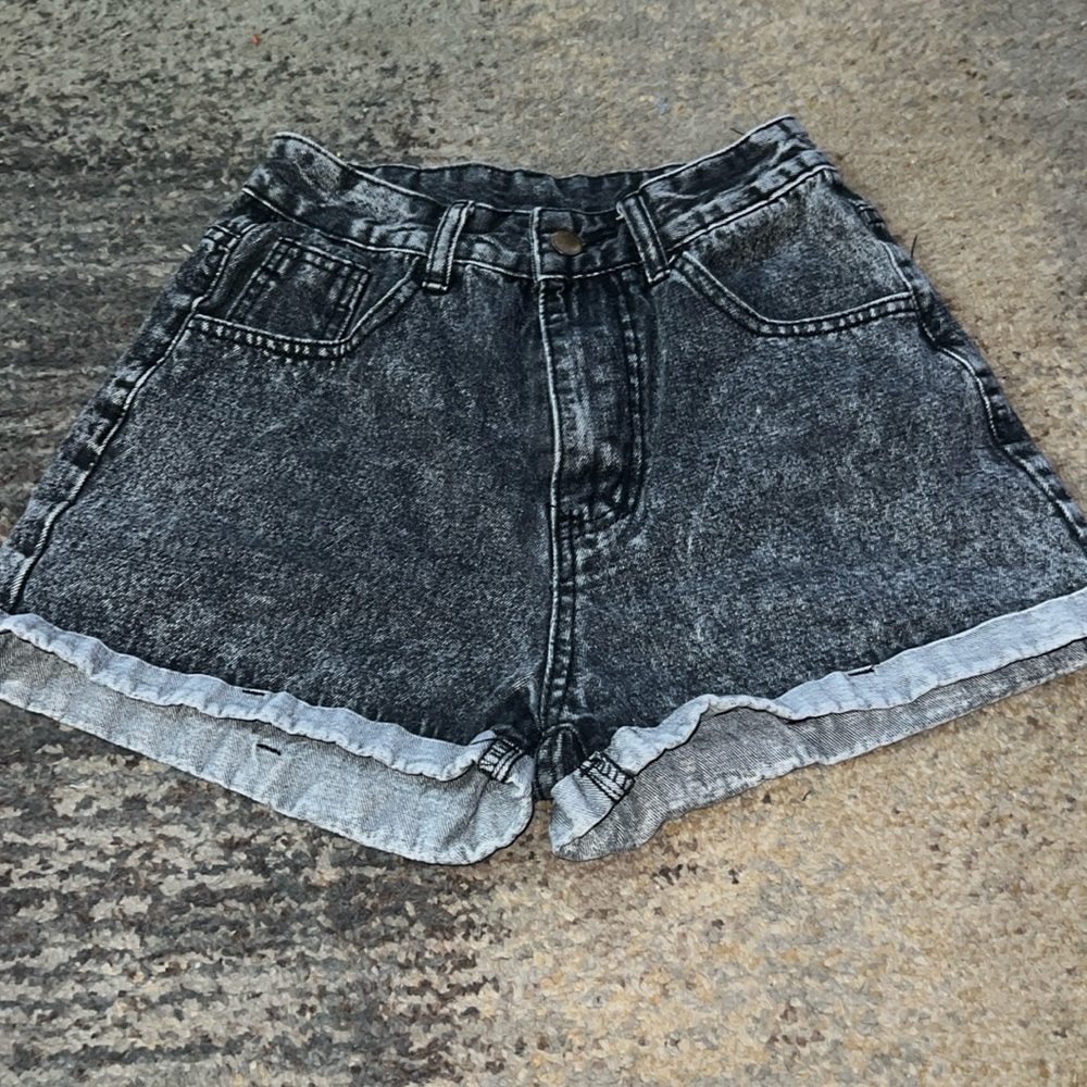Black marbled jean shorts, size xs